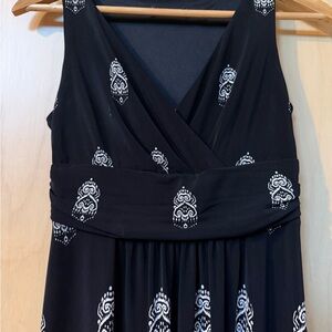 Sz S maxi dress black & white sleeveless jersey